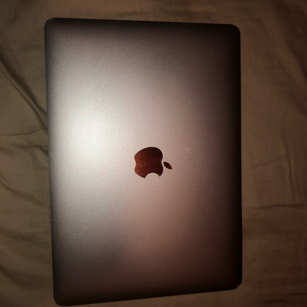 MacBook